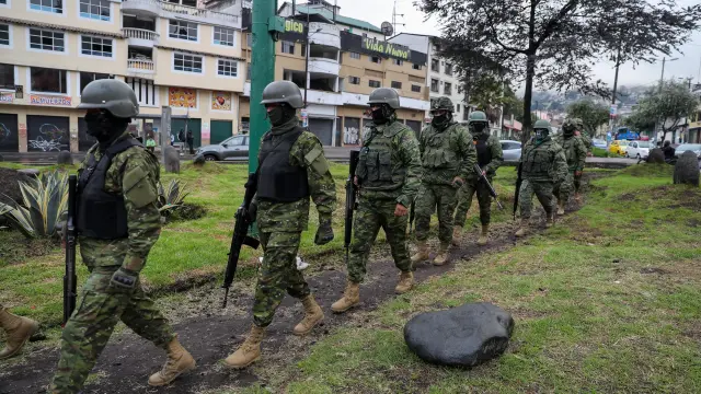 Ascienden a 12 los «terroristas» abatidos en Ecuador