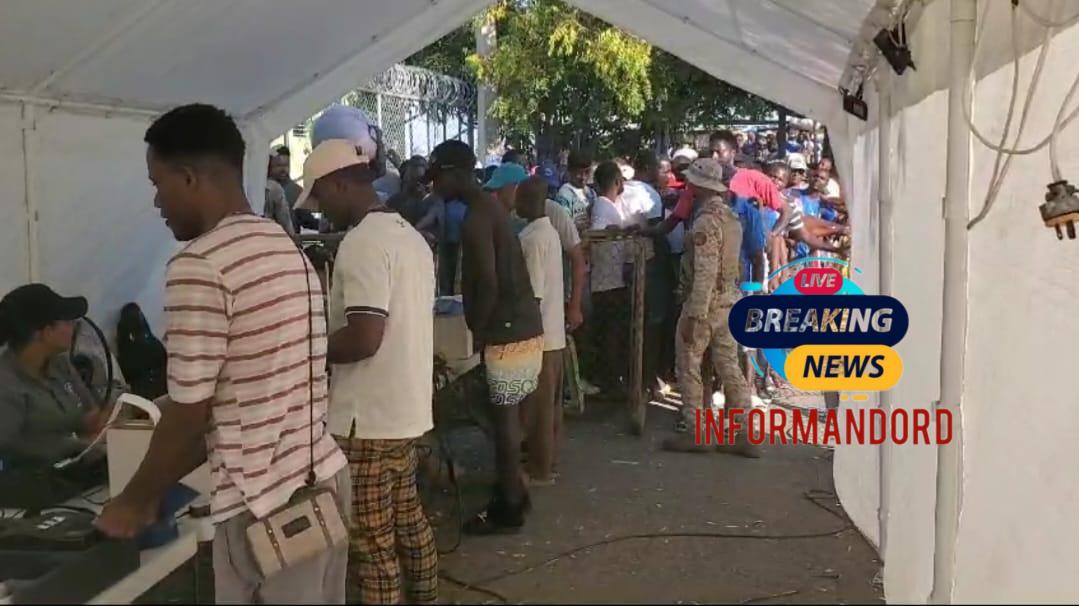 Autoridades permiten ingreso de cientos Haitianos previo la feria fronteriza  de este Viernes en Dajabón