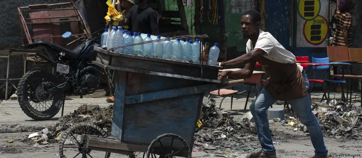 Casi 95.000 personas huyen de Puerto Príncipe por violencia