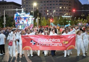 Rep Dominicana brilla en Cabalgata de Hispanidad 2025